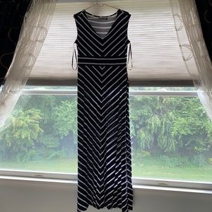 apt 9 maxi dress black and white stripe